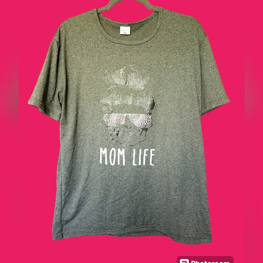 Tee shirt